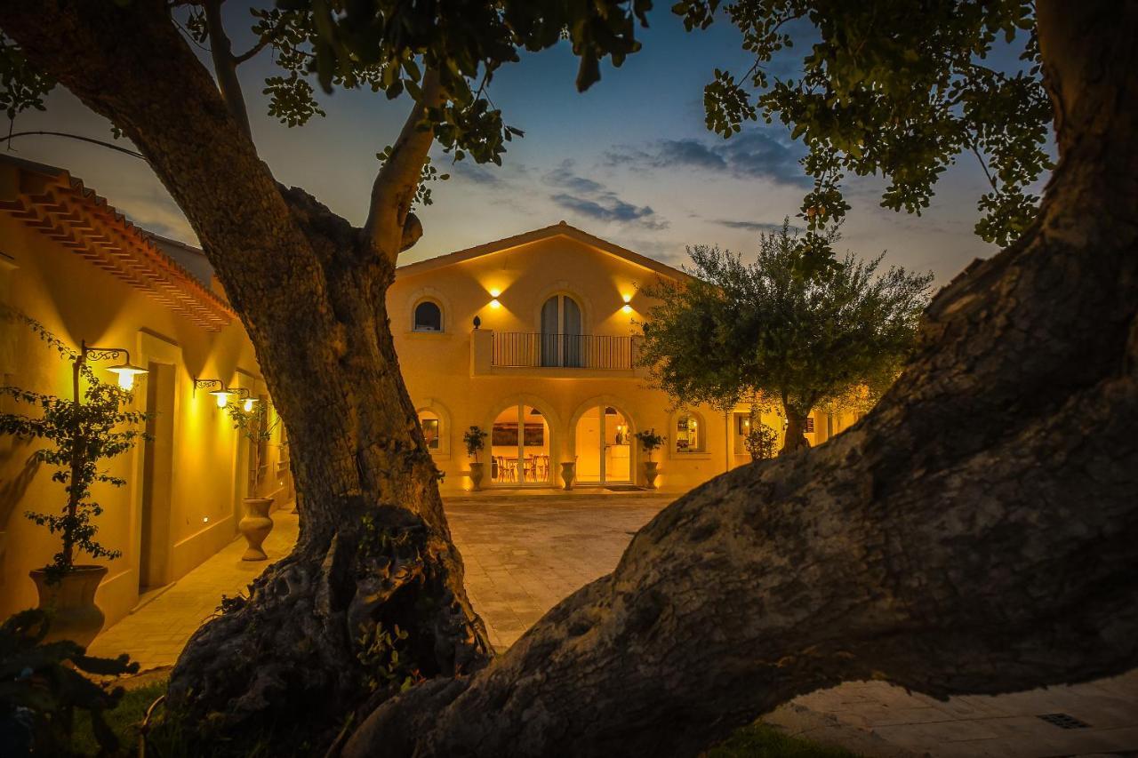 Baglio Genovesi Bed & Breakfast Noto Exterior photo